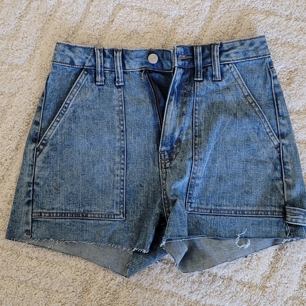 Womens size 2 shorts
